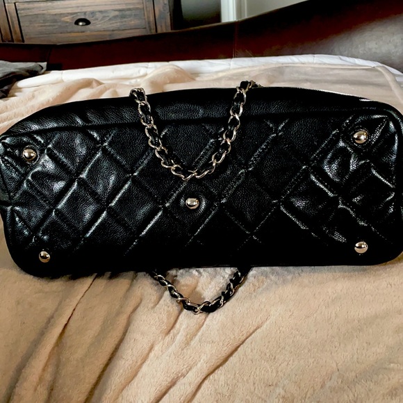 CHANEL Caviar Timeless CC Soft Tote *RARE* - Picture 9 of 13